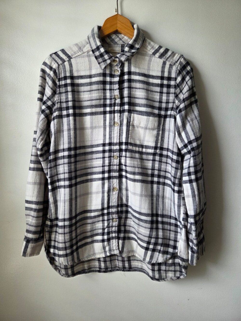 EUC AMERICAN EAGLE OUTFITTERS AHH MAZINGLY SOFT PLAID FLANNEL SHIRT SIZE M